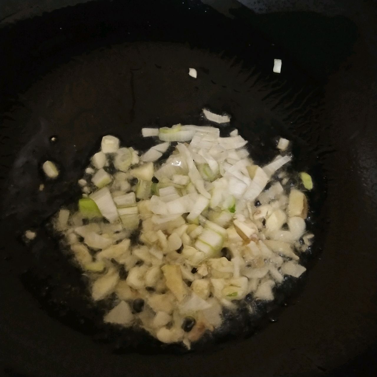 红烧油面筋酿肉。