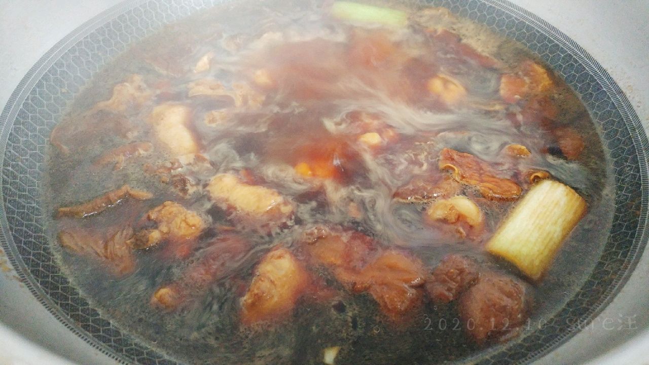红薯粉皮蘑菇鸡
