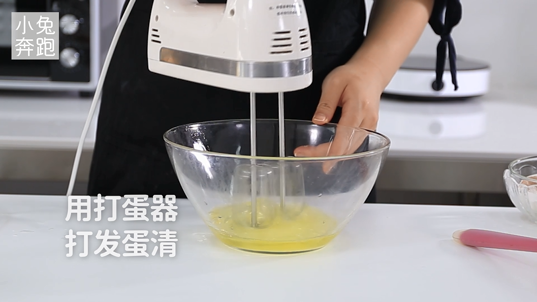 红丝绒盒子蛋糕的做法，小兔奔跑甜品教程