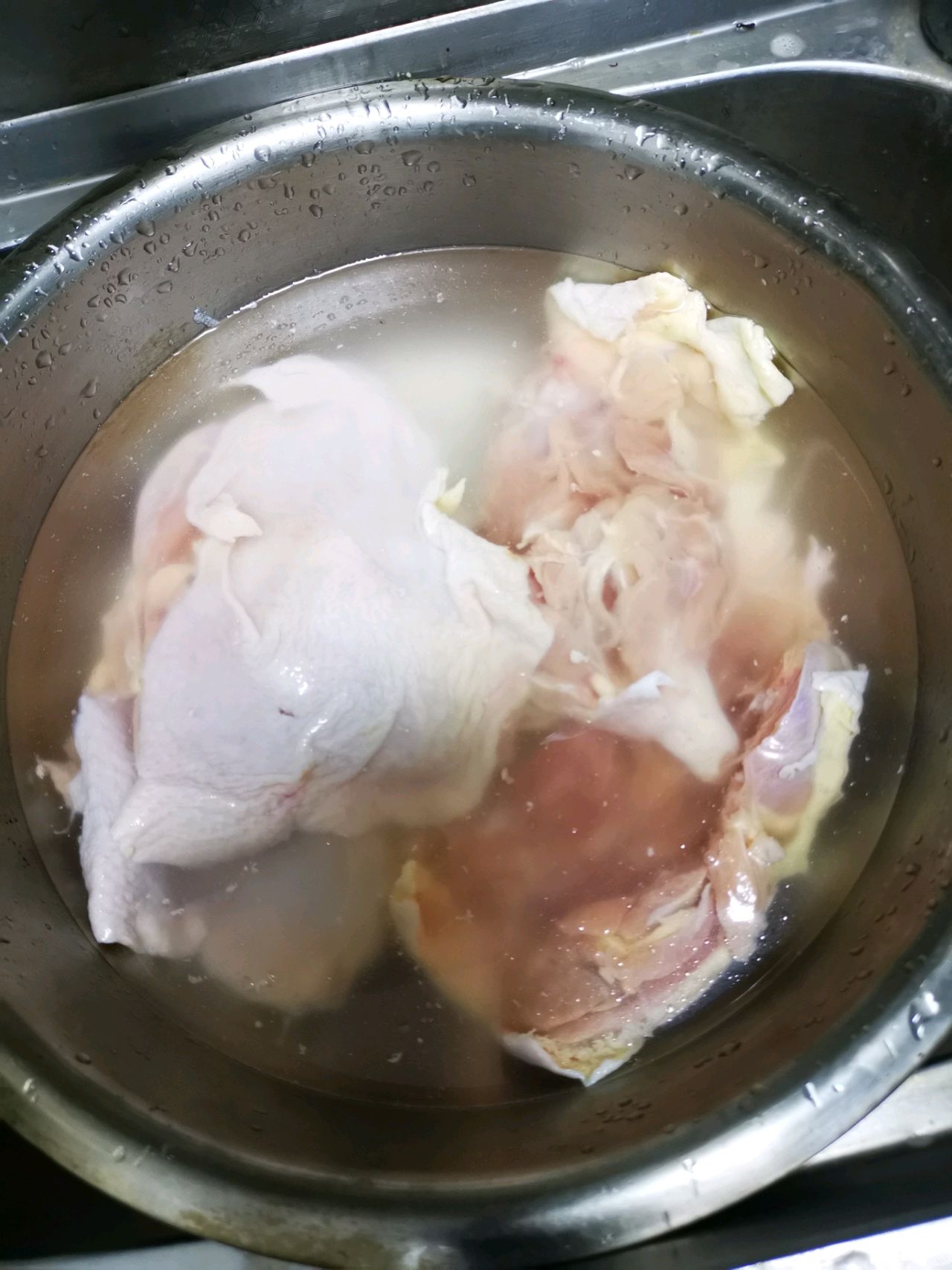 红油口水鸡