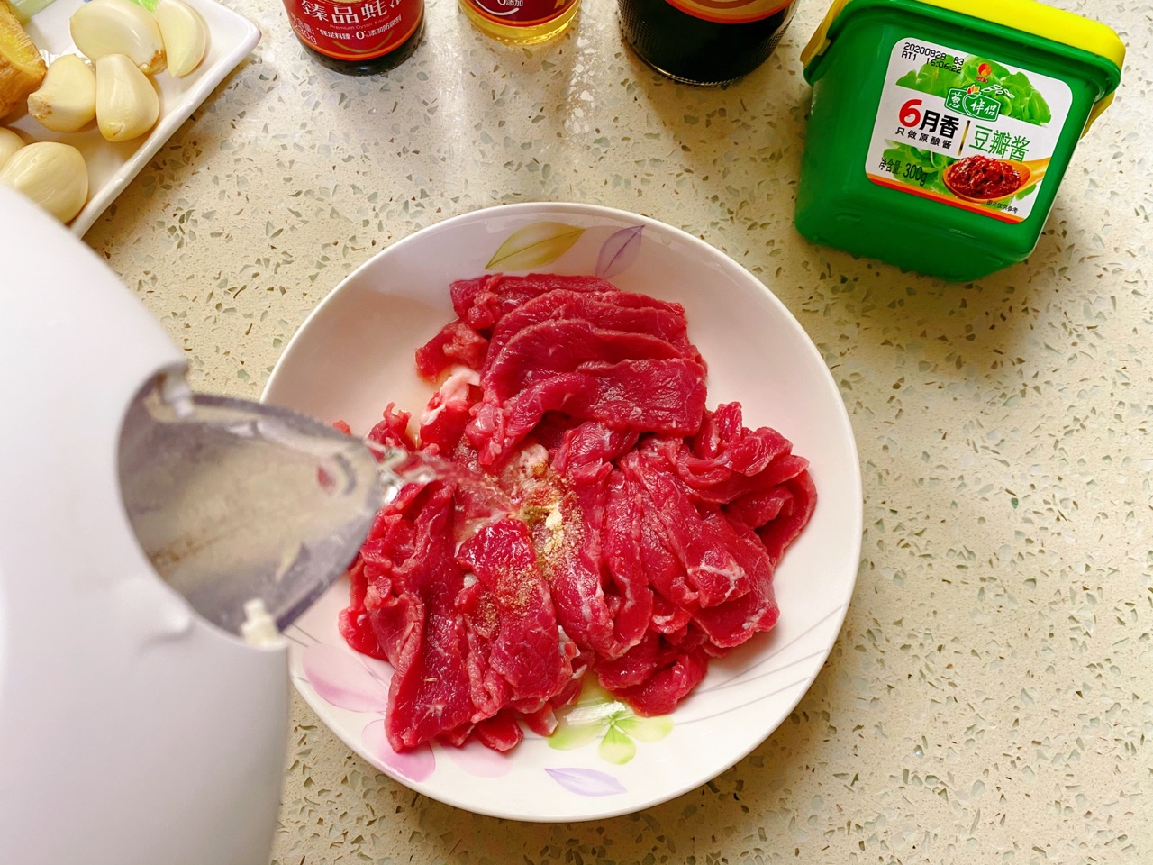 鸿运水煮牛肉