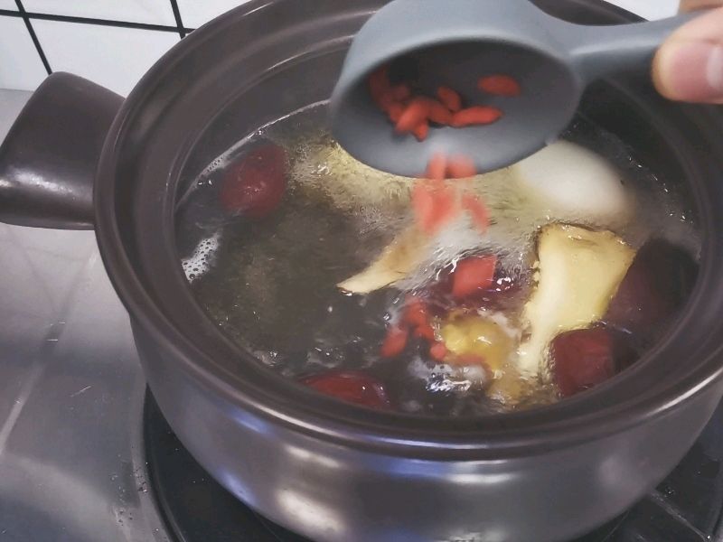 红枣当归蛋，暖宫驱寒补气血
