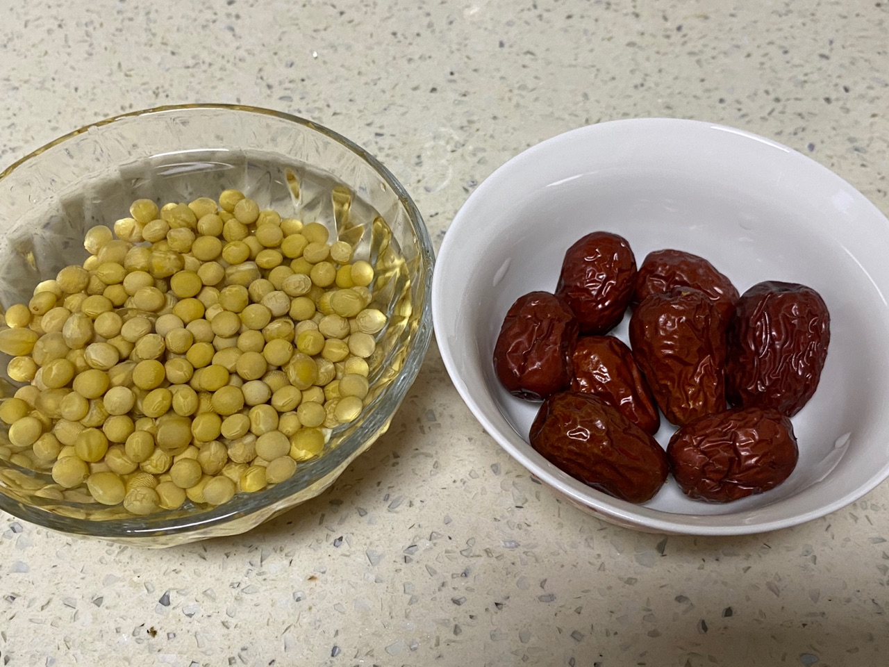 红枣豆浆～养颜喝出来
