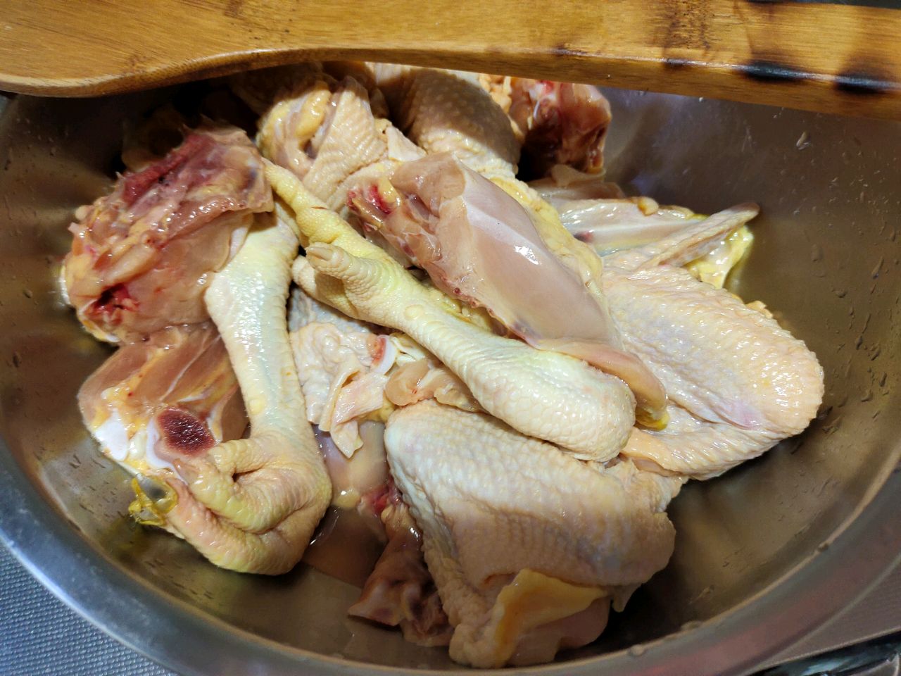 红枣枸杞鸡汤