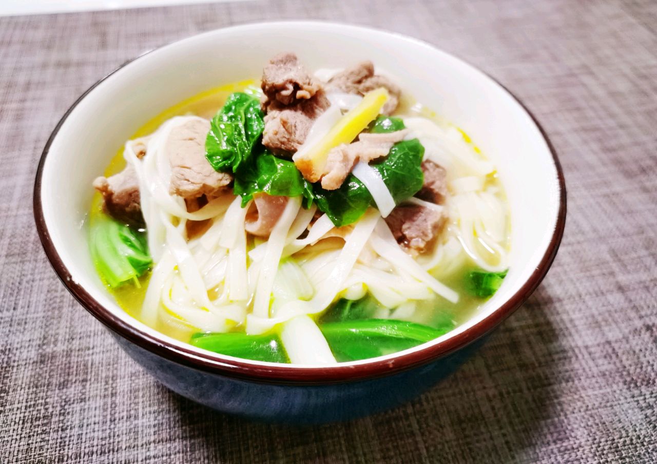 红枣羊肉汤面