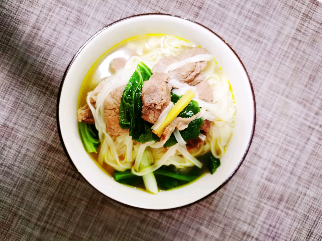 红枣羊肉汤面