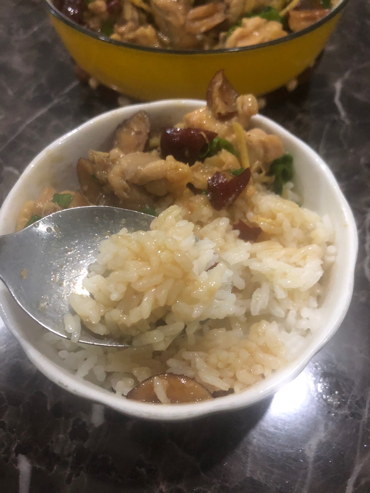 红枣蒸鸡