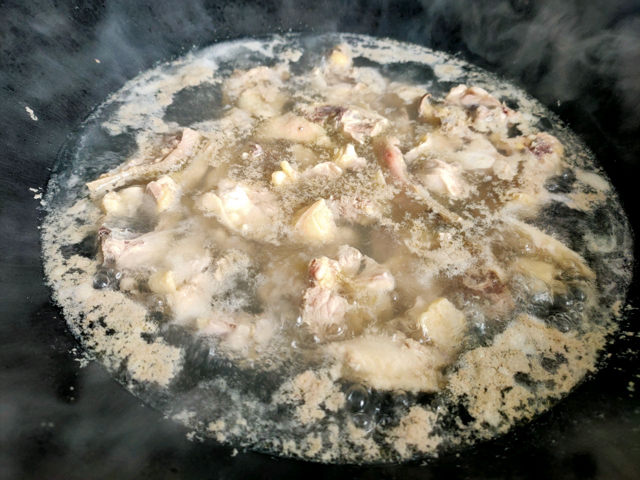 胡椒百合枸杞猪肚鸡肉汤