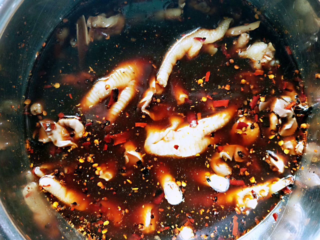 糊辣子鸡脚