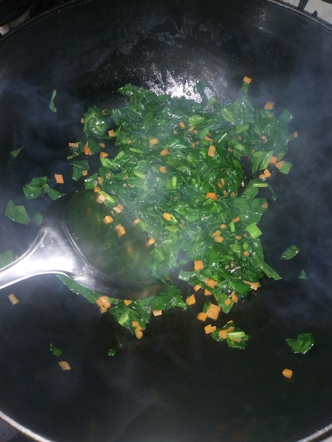 胡萝卜菠菜蛋花汤