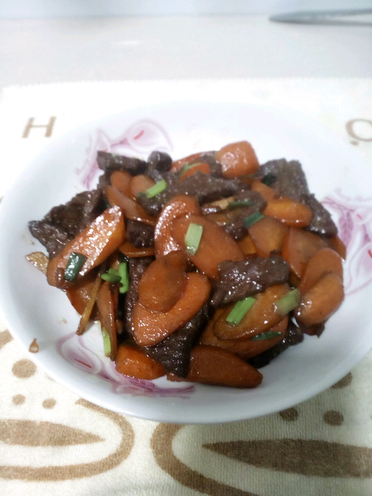 胡萝卜炒牛肉