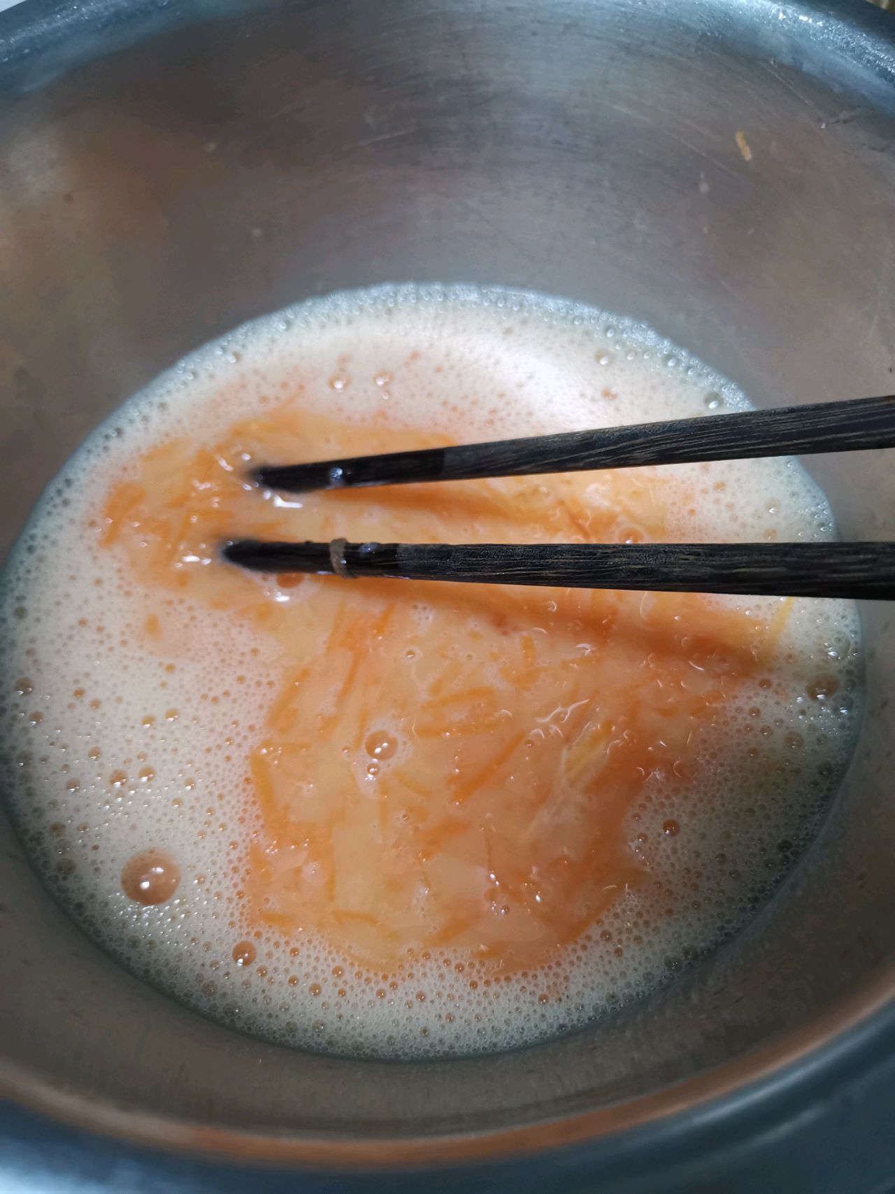 胡萝卜鸡蛋饼