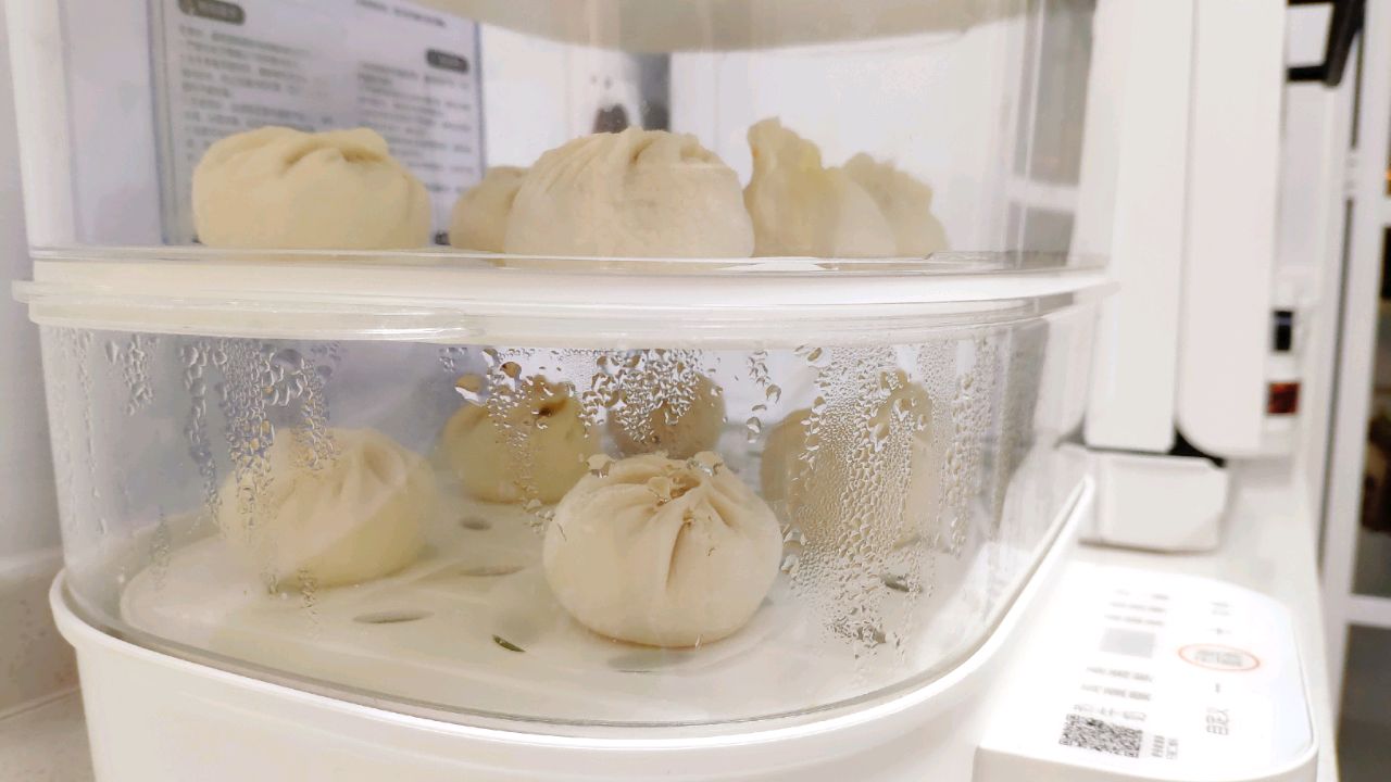 胡萝卜鸡蛋木耳包子
