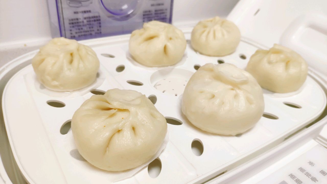 胡萝卜鸡蛋木耳包子