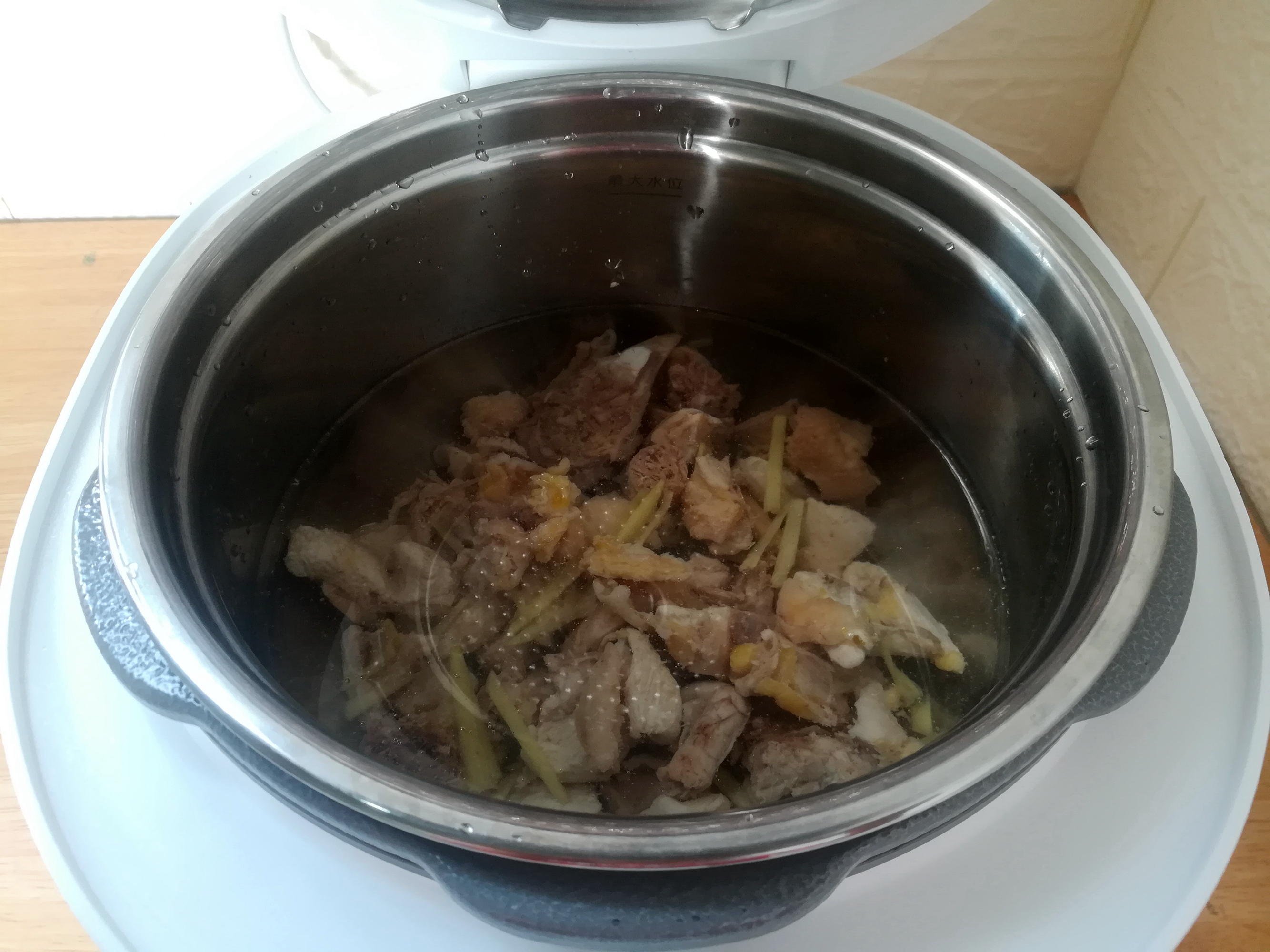 胡萝卜鸡汤