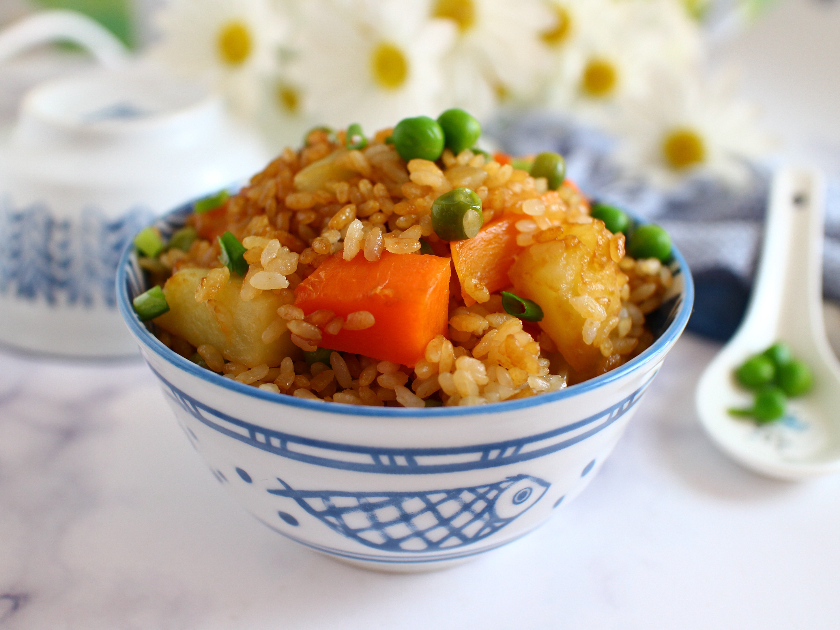 胡萝卜腊肠焖饭