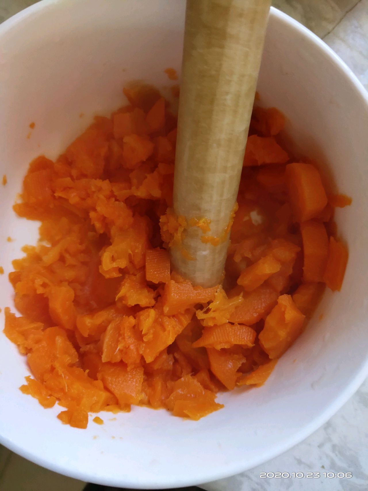胡萝卜葡萄干糯米饼