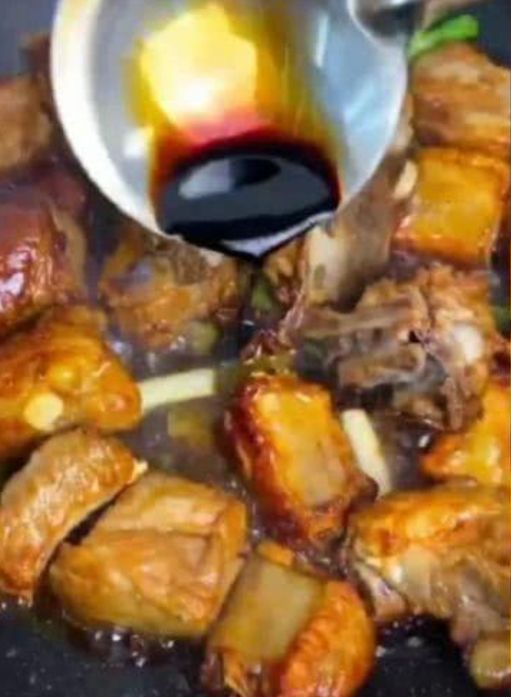 胡萝卜土豆炖排骨