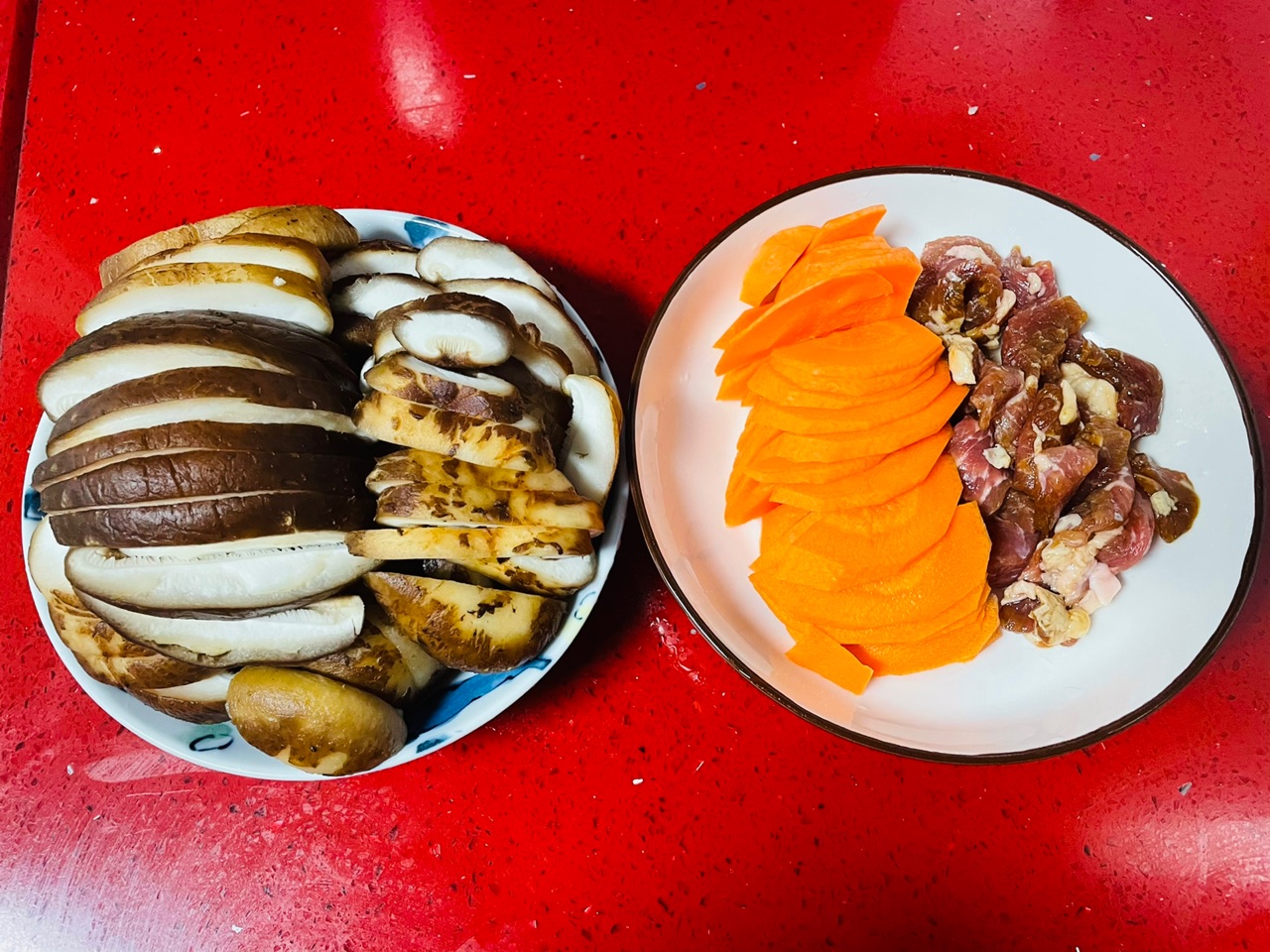 胡萝卜香菇烩瘦肉（下饭菜）