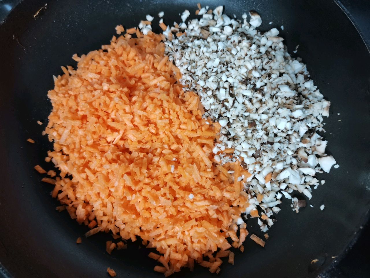 胡萝卜香菇羊肉饺子