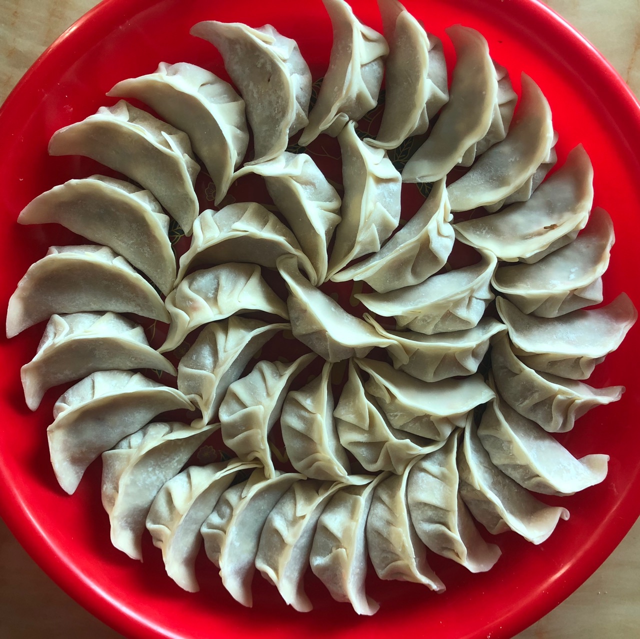 胡萝卜玉米香菇饺子
