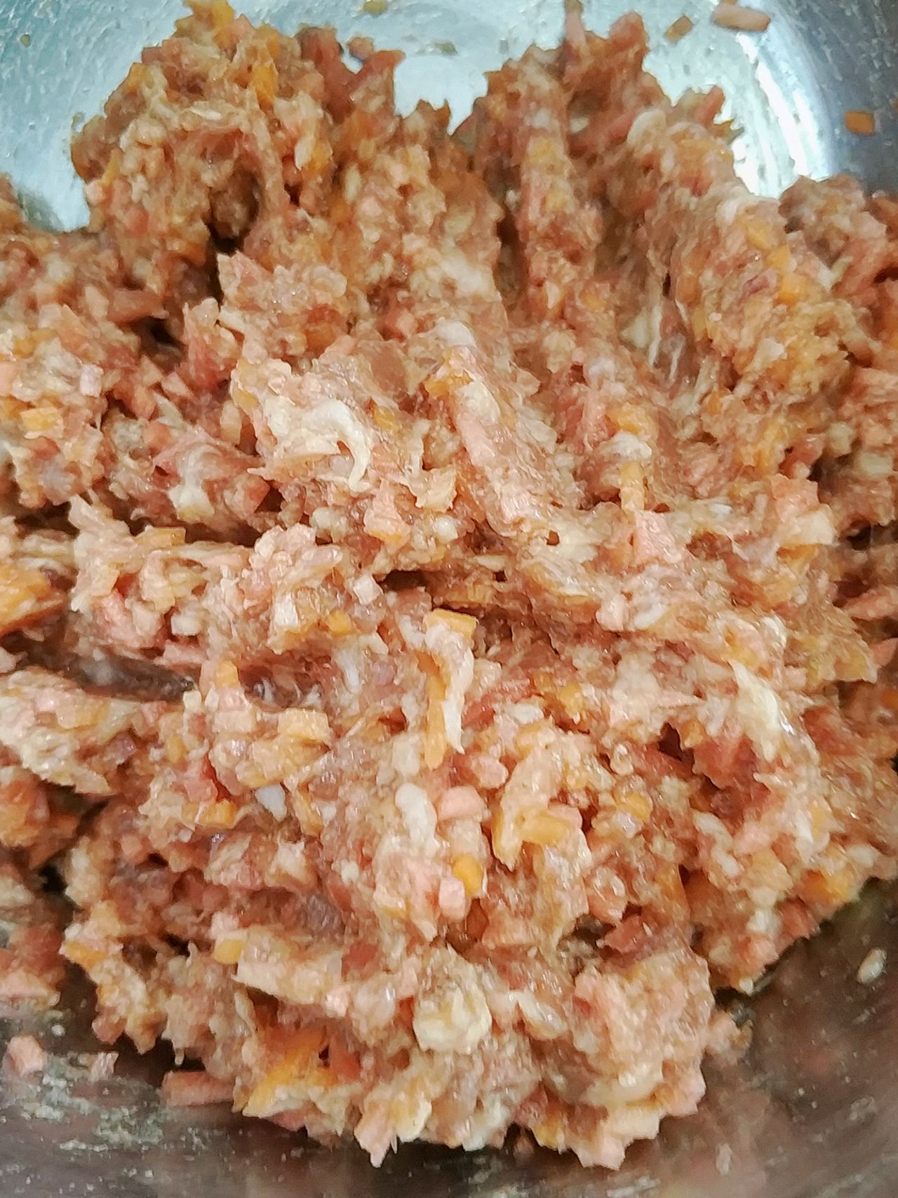 胡萝卜猪肉馄饨