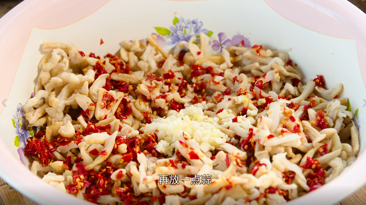 湖南人是这样腌萝卜干的，2种传统做法，腌3天就能吃，又香又辣