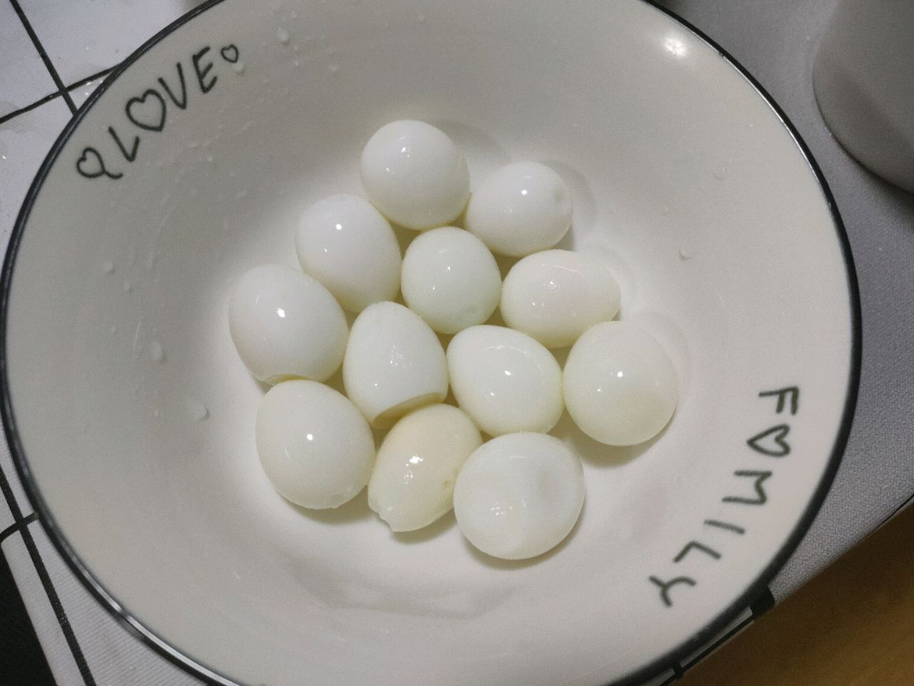 虎皮鹌鹑蛋卤肉饭