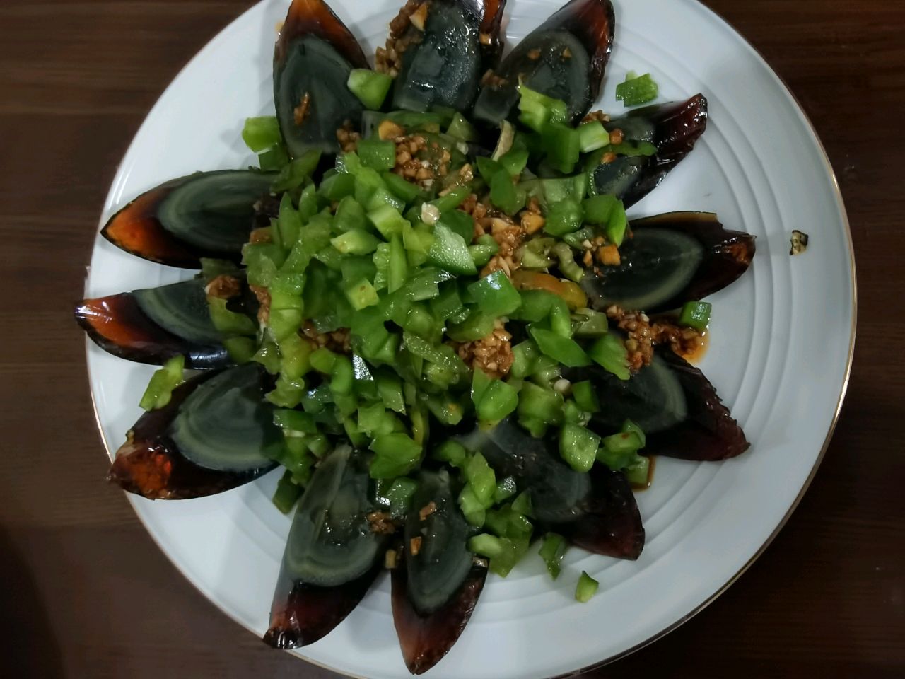 虎皮尖椒皮蛋