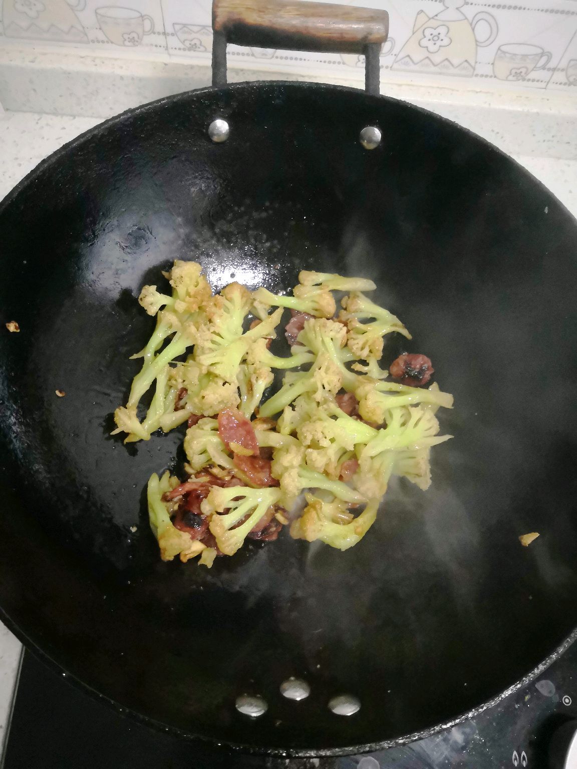 花菜炒腊肠