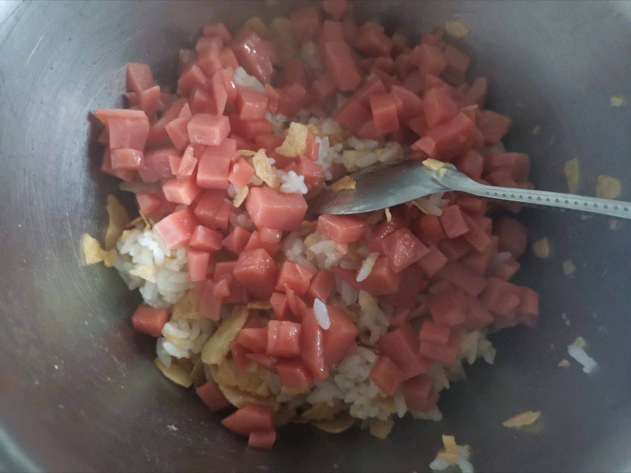 花朵午餐肉饭团
