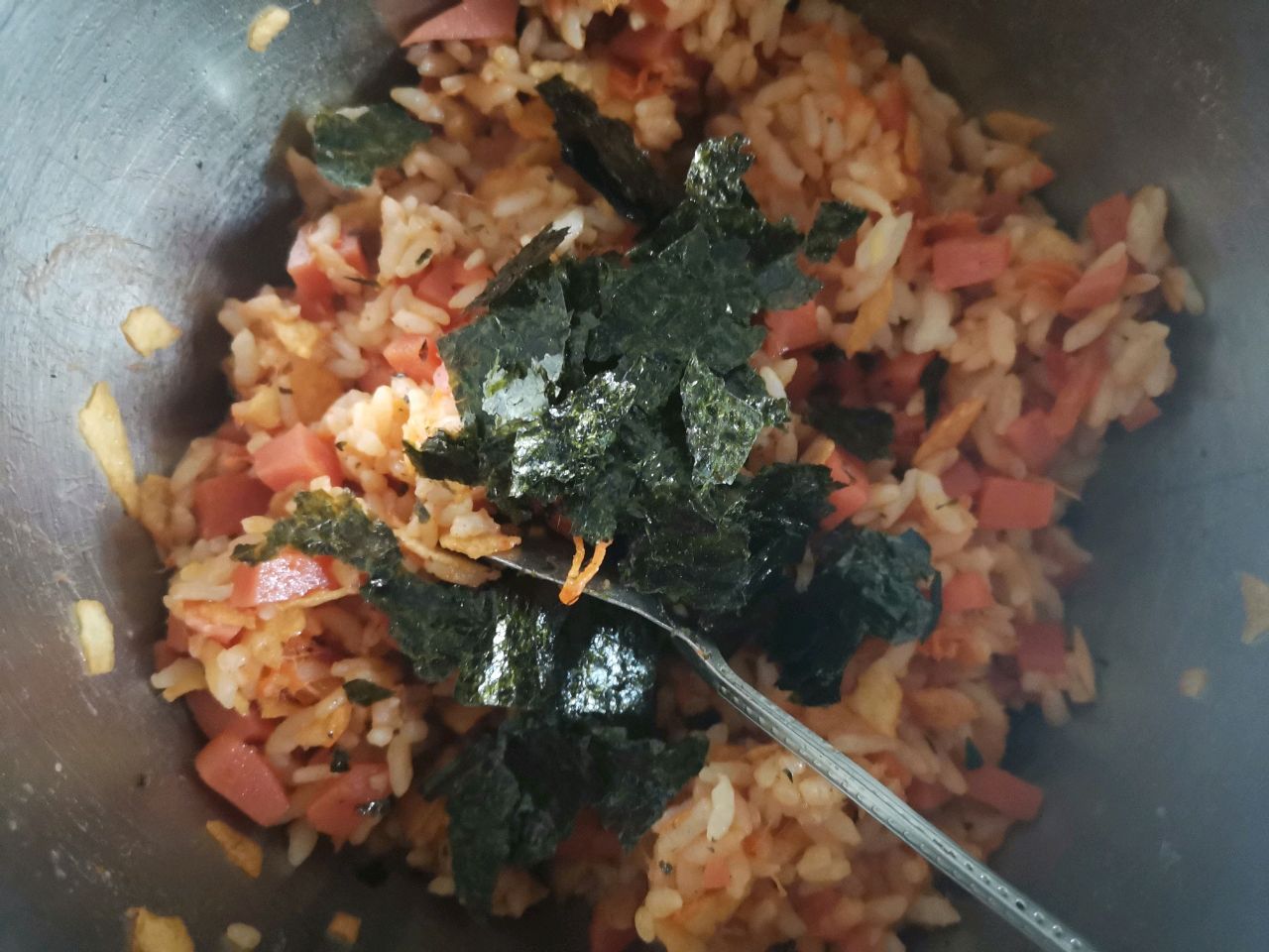 花朵午餐肉饭团