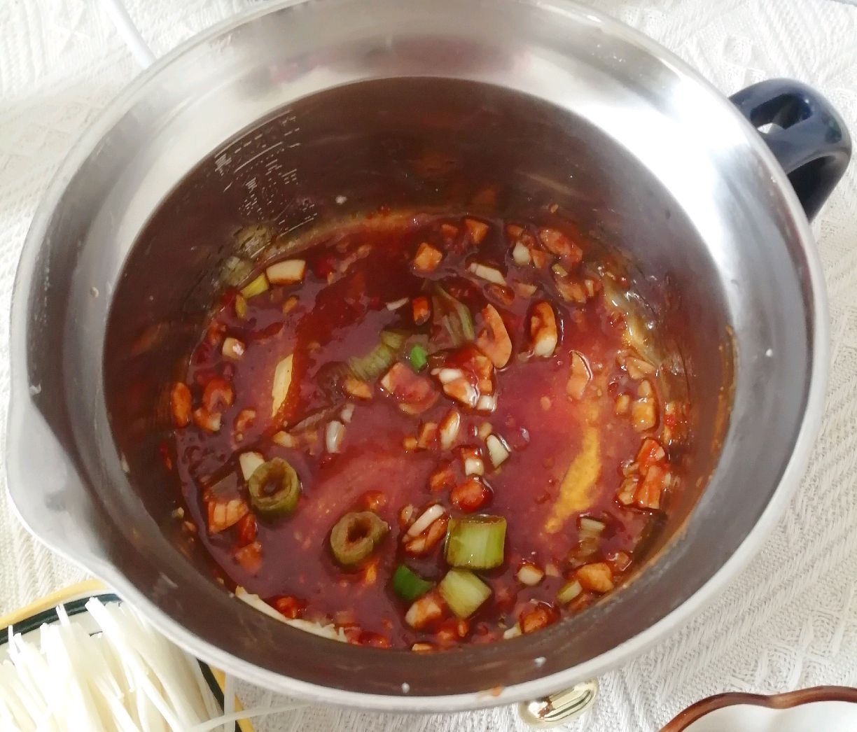 花蛤粉丝煲，鲜香味美