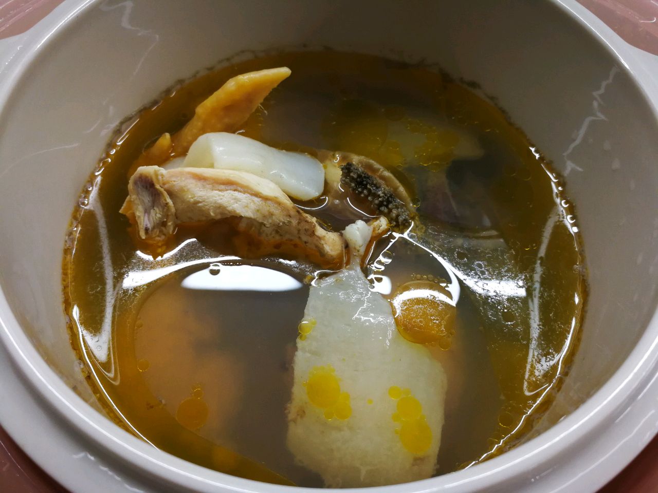 花胶鲍鱼炖鸡汤