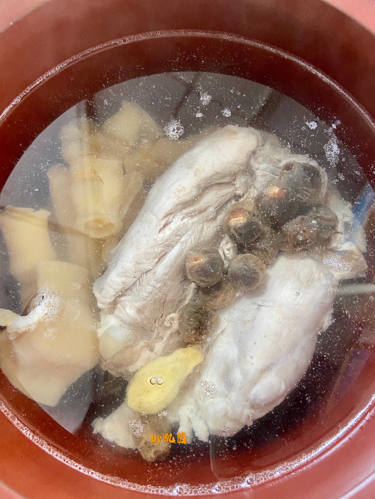 花胶煲猪腱