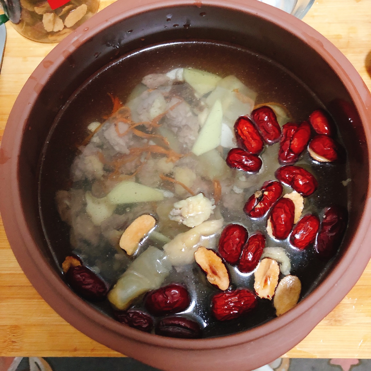 花胶炖老母鸡汤