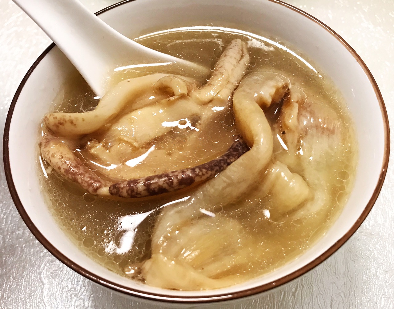 花胶海螺肉煲鸡