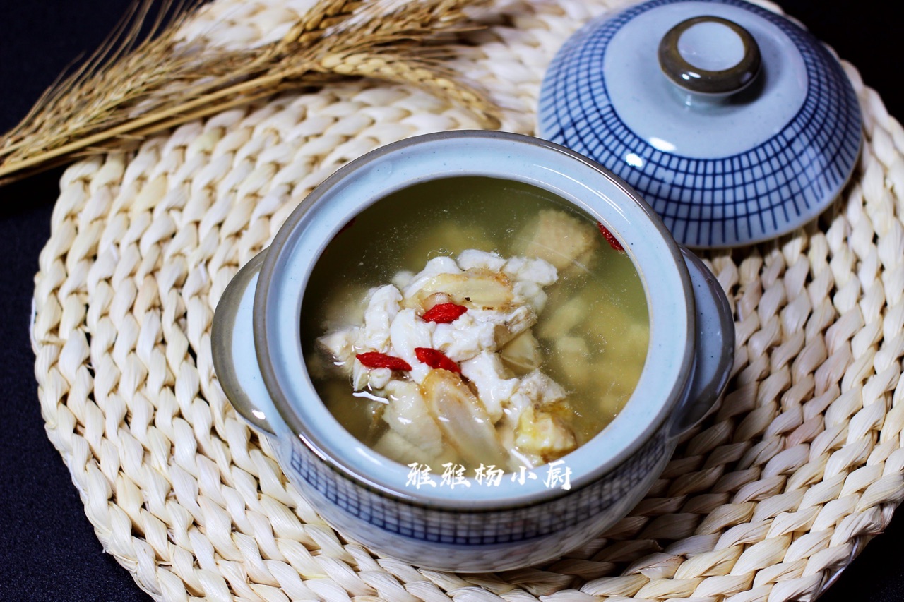 花胶鸡肉汤
