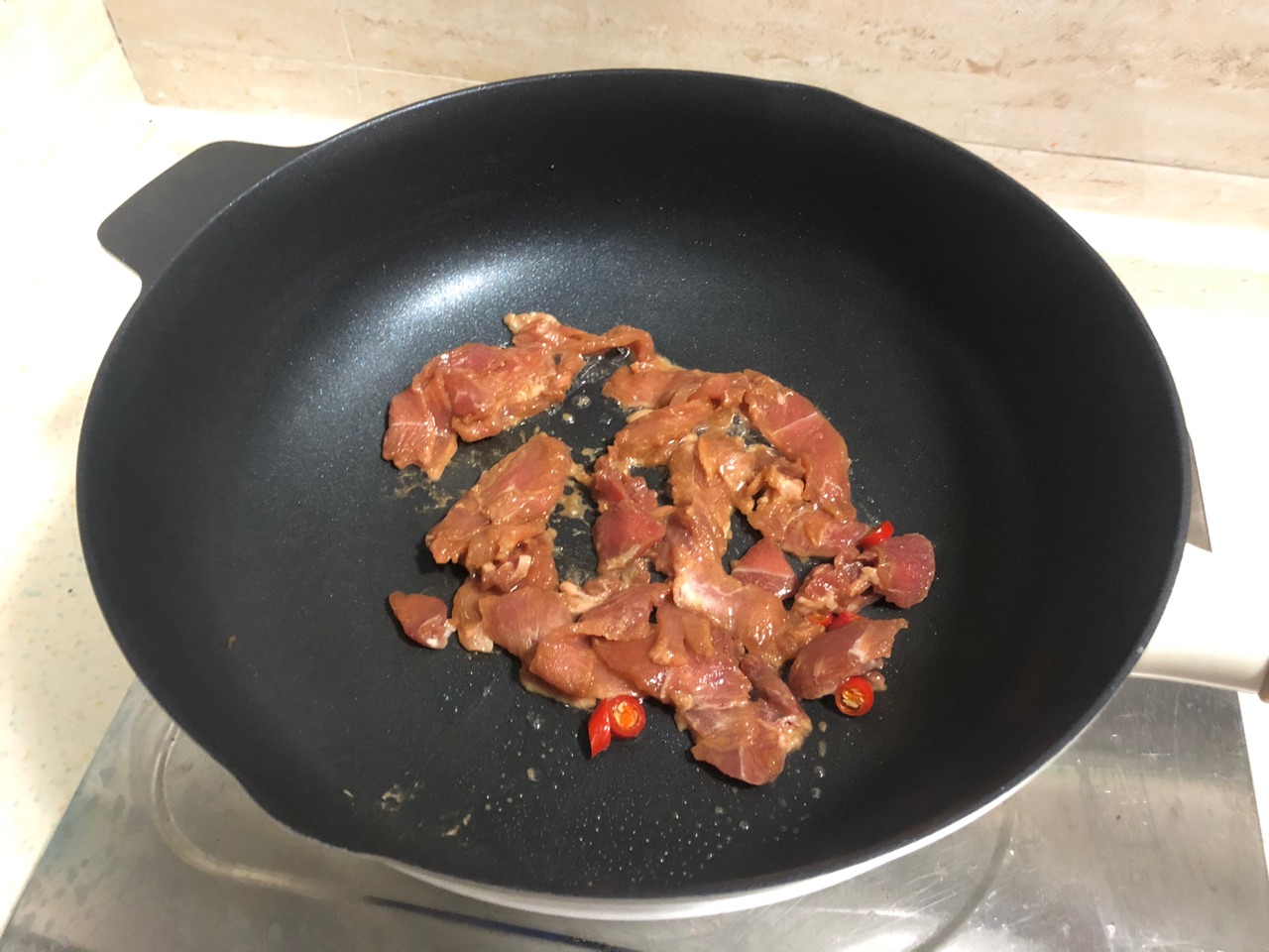 滑溜溜木耳炒肉片