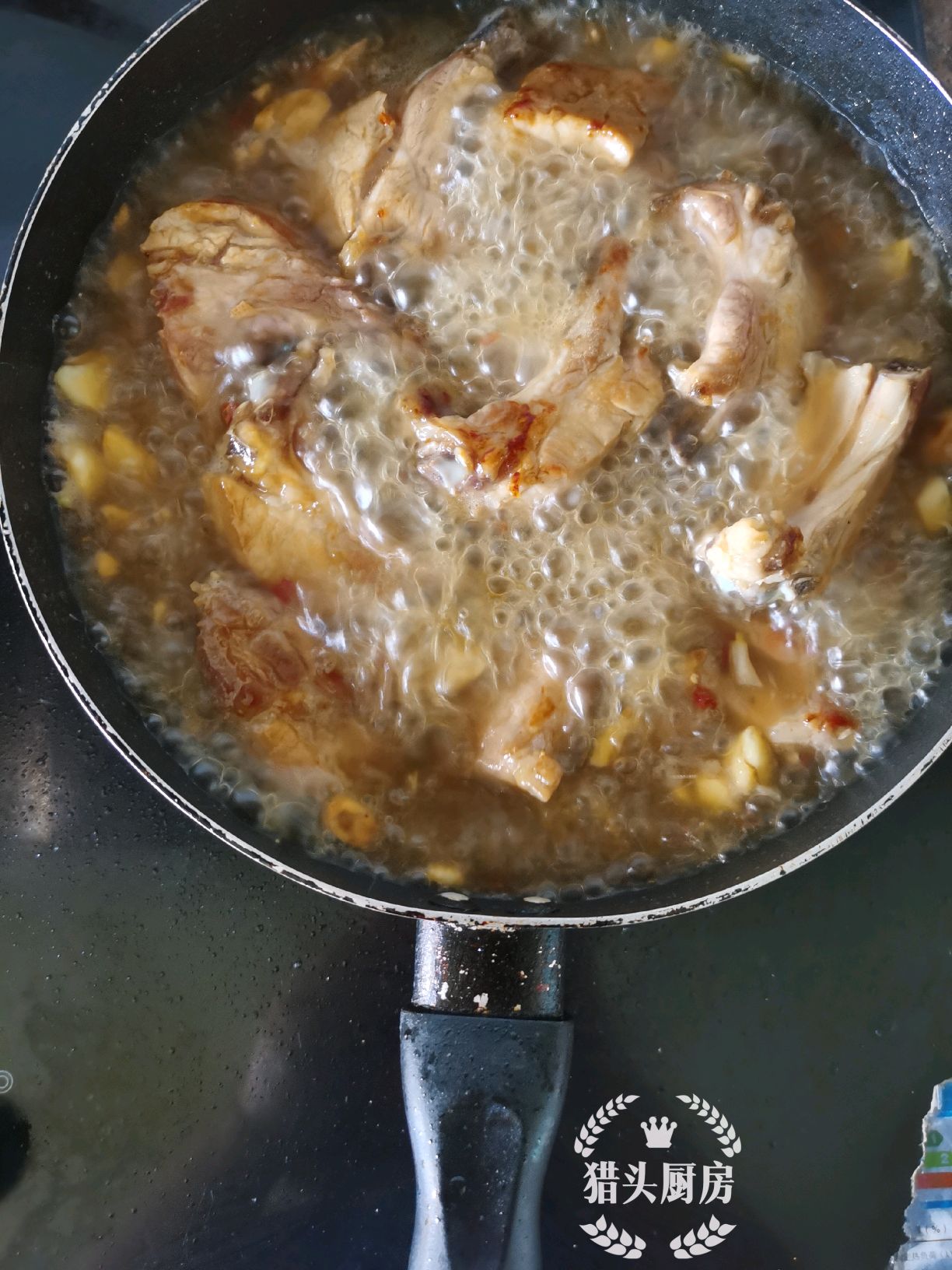 话梅酱排骨：酸甜可口饭之友