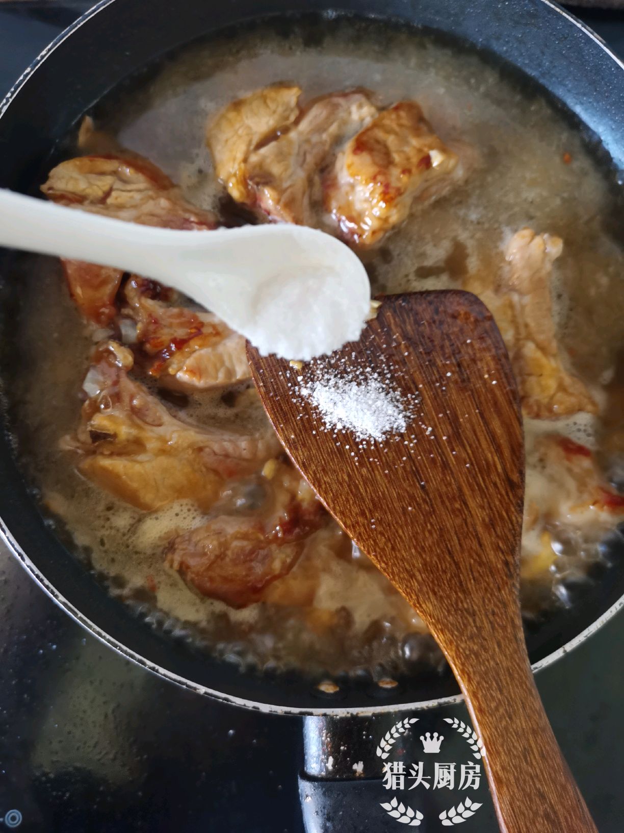 话梅酱排骨：酸甜可口饭之友