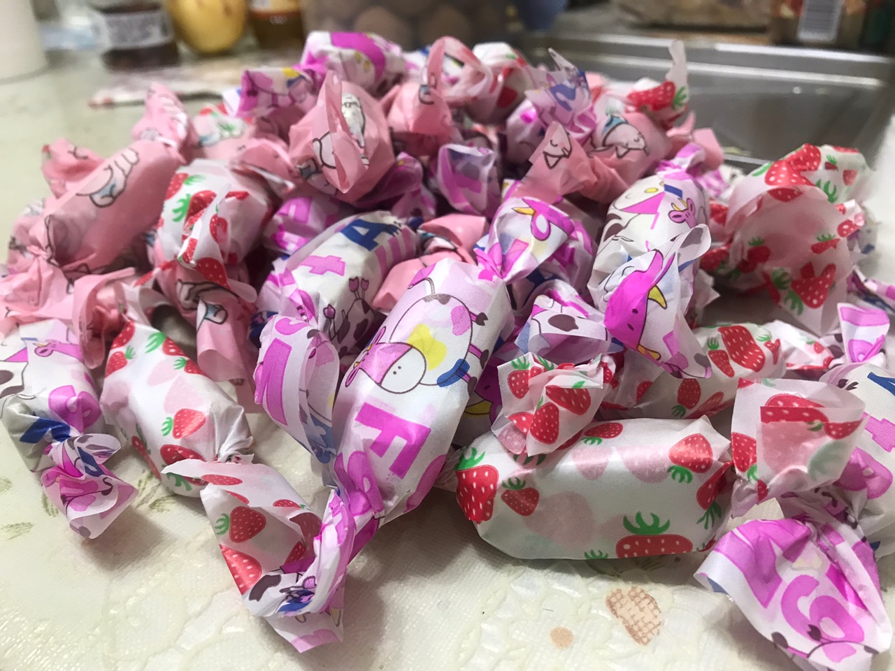 花生蔓越莓牛轧糖