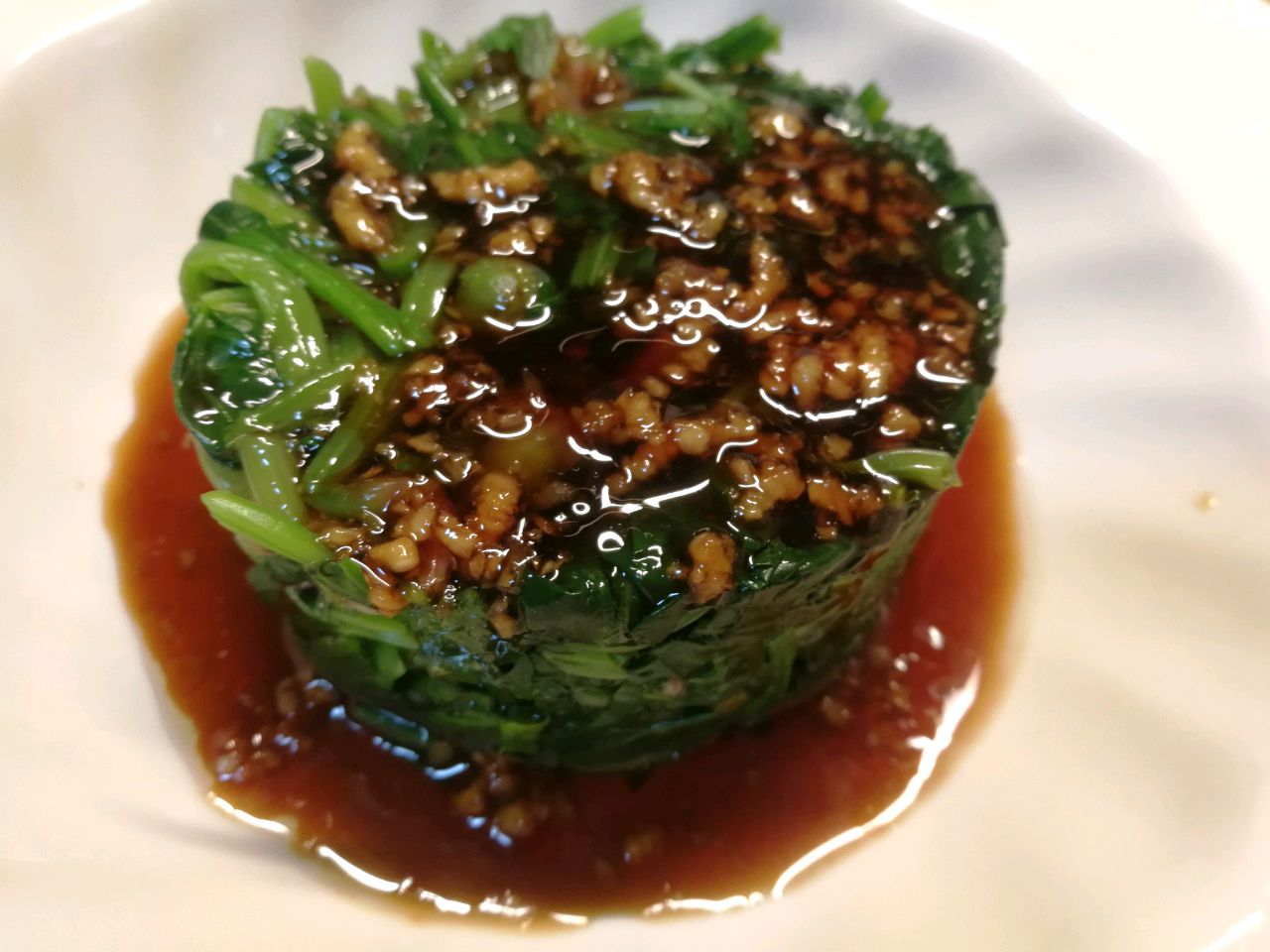 花生米拌菠菜