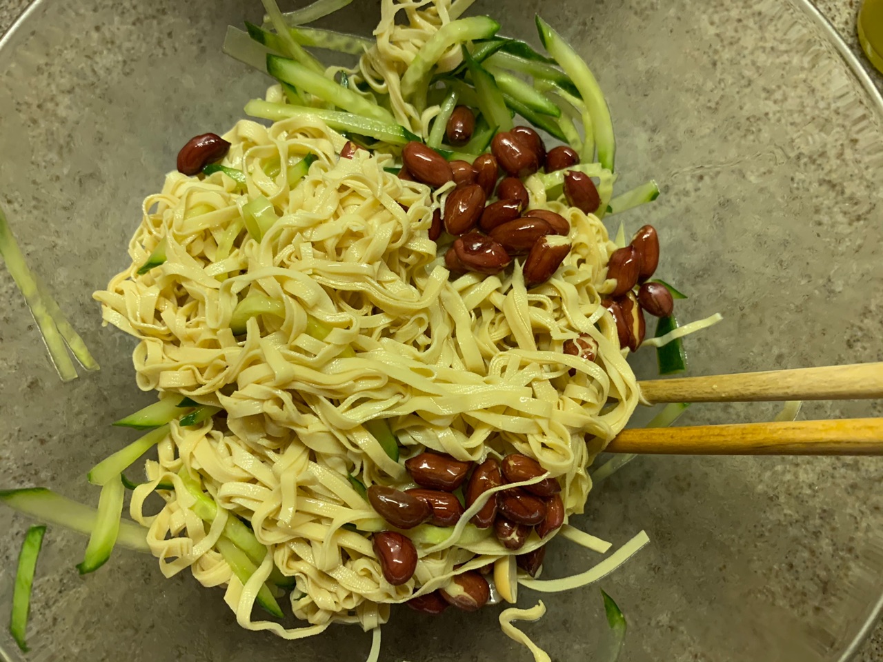花生米拌干豆腐丝