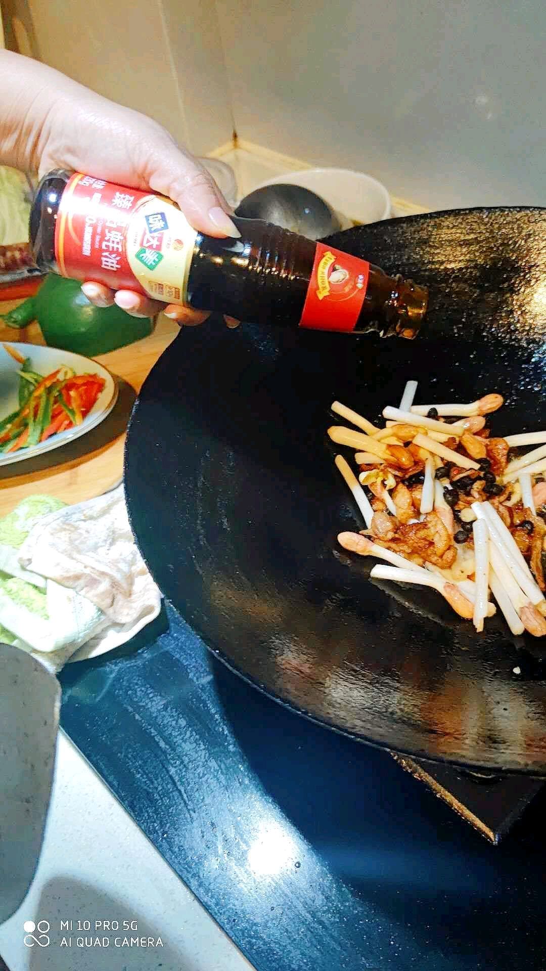 花生芽爆炒肉片