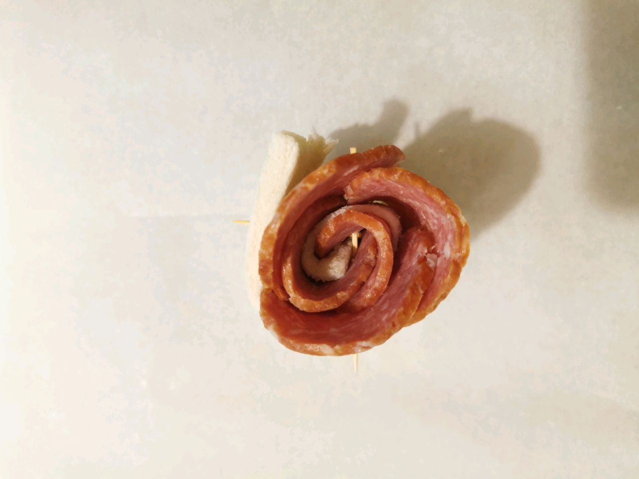 花样吃吐司之香肠吐司卷