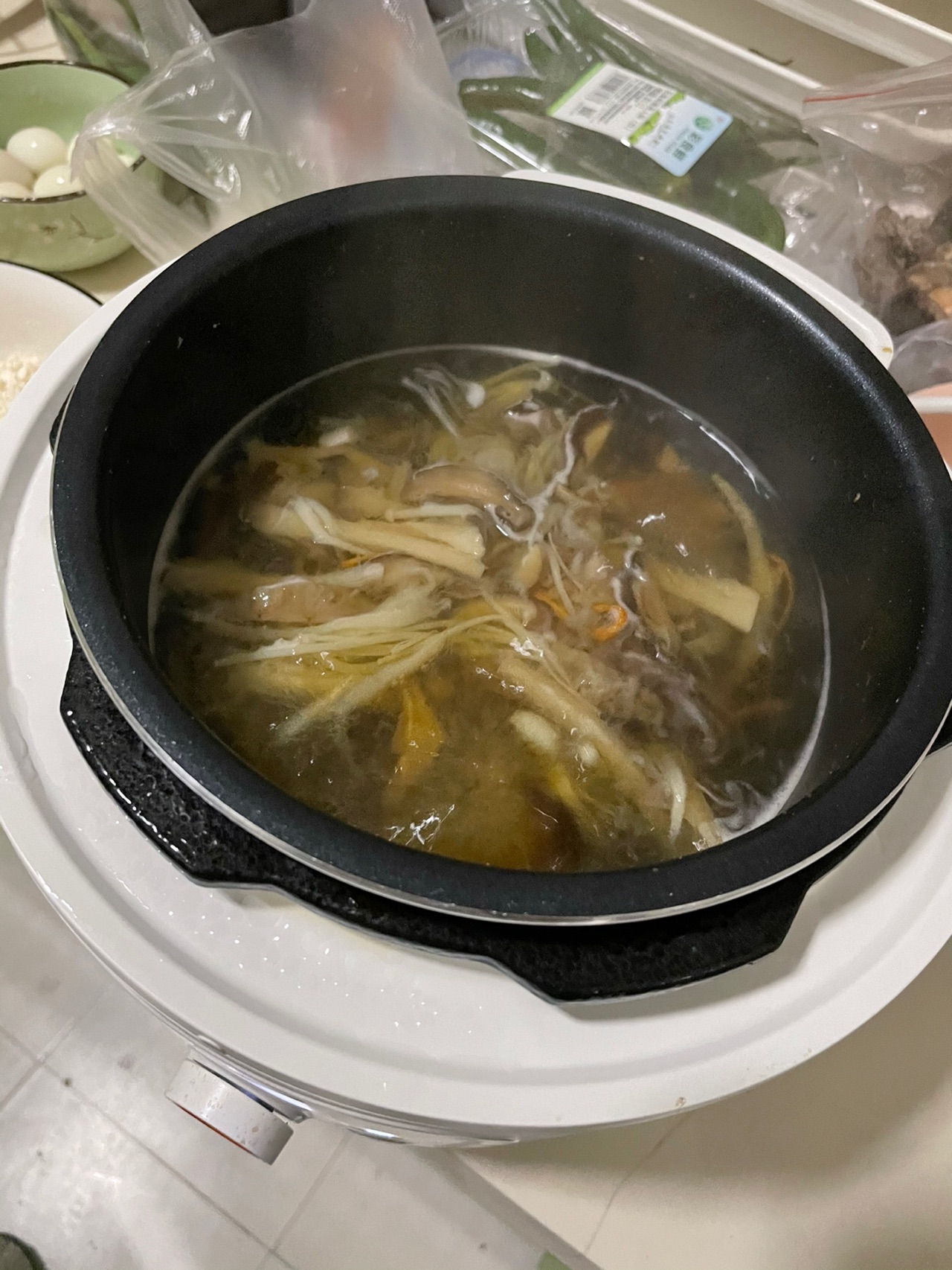 还原童年的味道，菌菇疙瘩汤