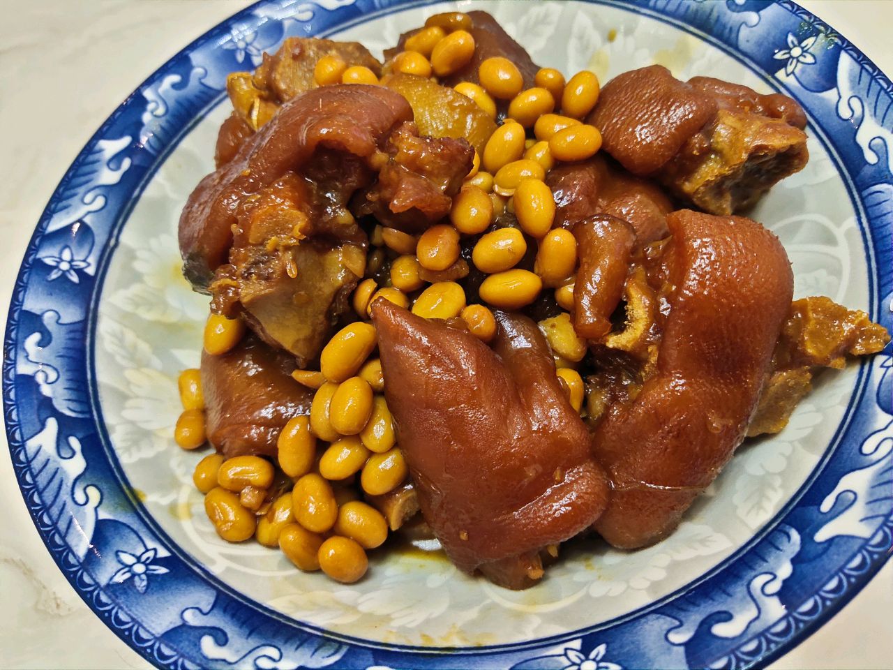 黄豆炖猪蹄