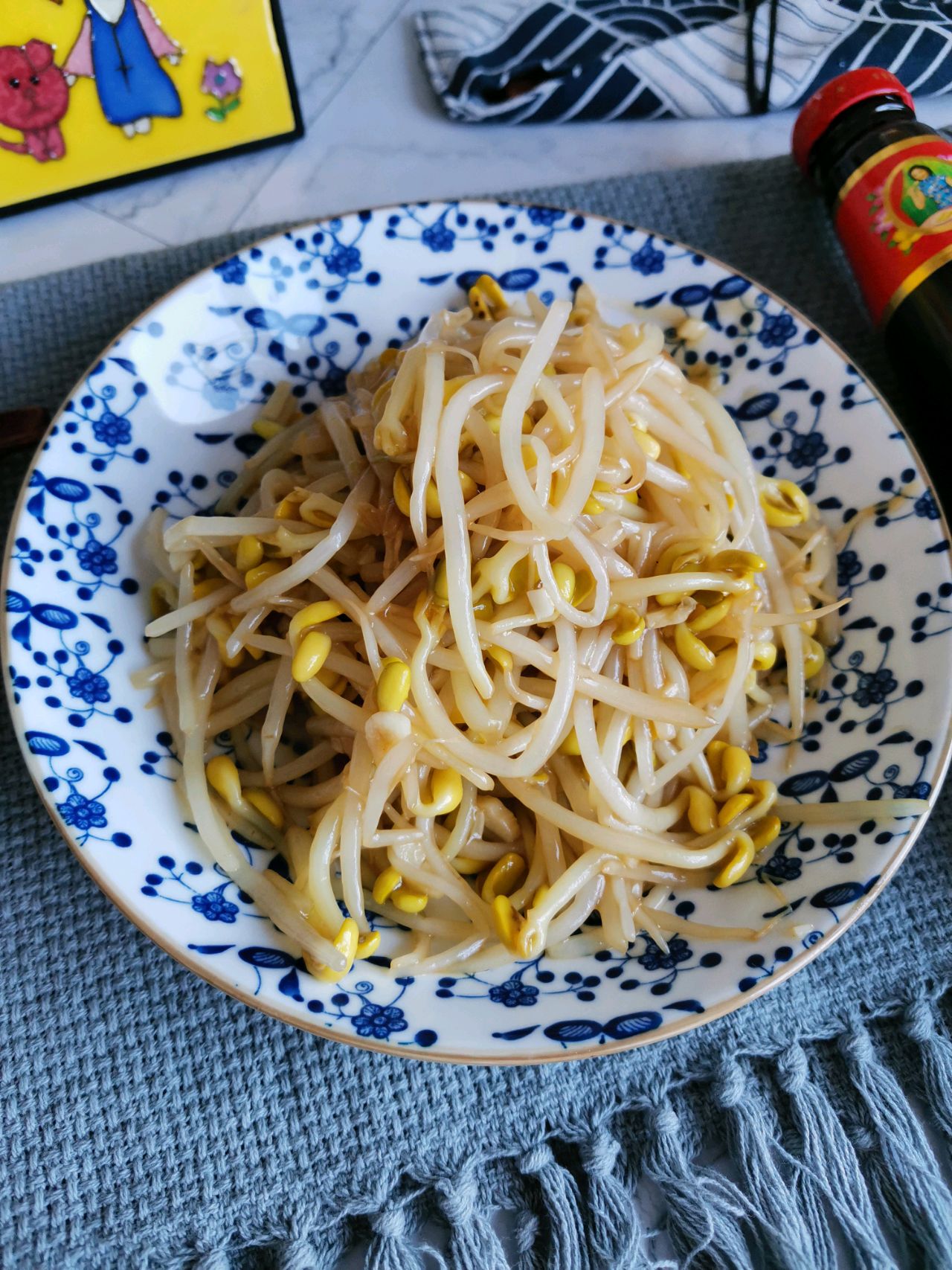 黄豆芽新吃法，蚝油炒黄豆芽