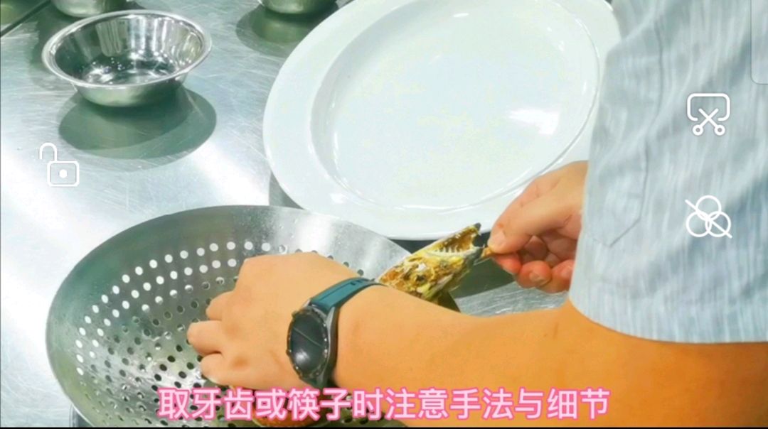 黄飞红脆椒带鱼